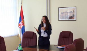 Отворена врата суда